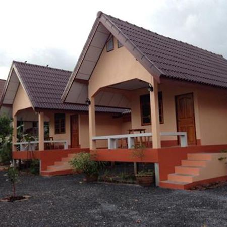Chuanchom Resort Phatthalung Buitenkant foto