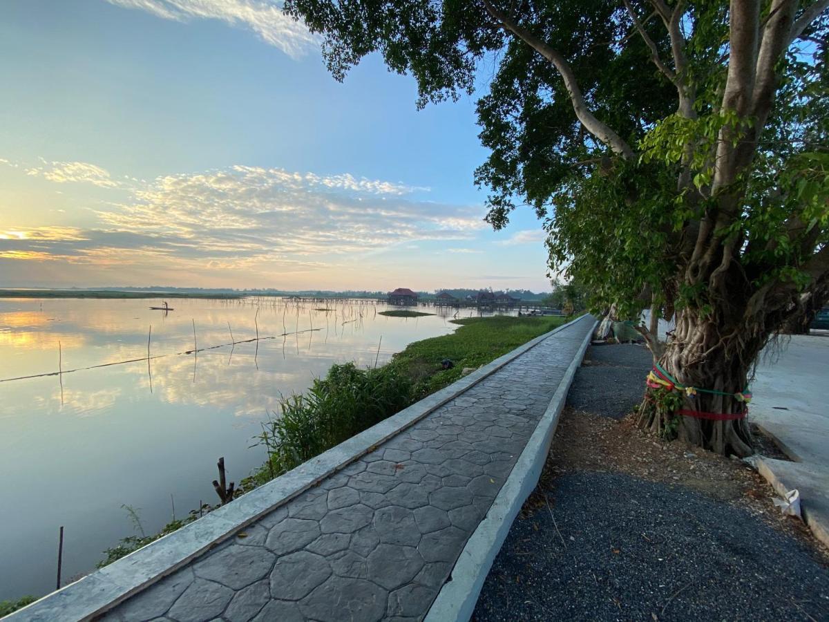 Chuanchom Resort Phatthalung Buitenkant foto